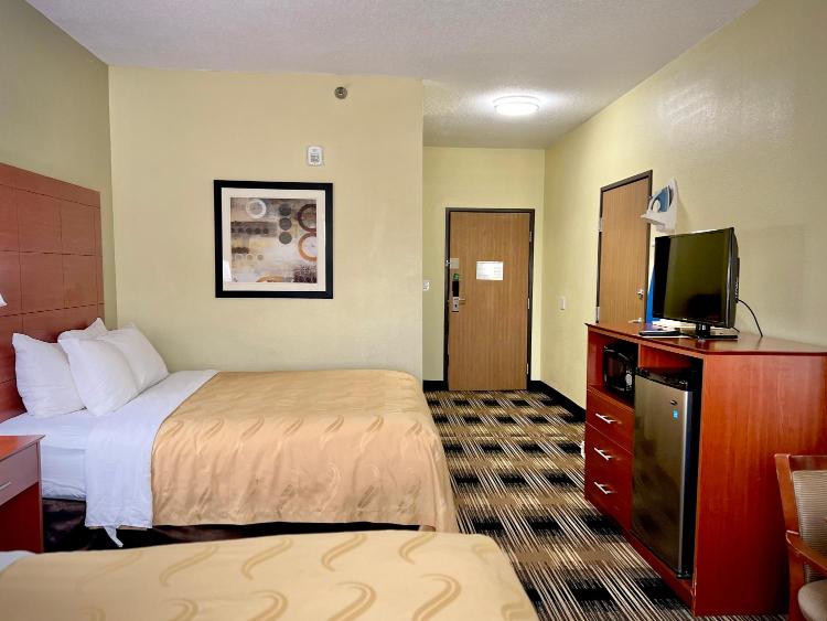 Quality Inn & Suites Wisconsin Dells Downtown - Waterparks Area photo 2