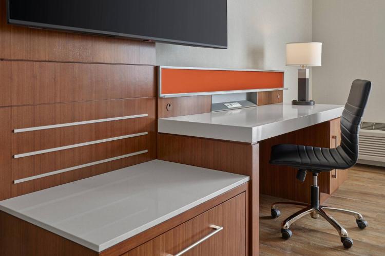 Delta Hotels by Marriott Denver Thornton photo 3