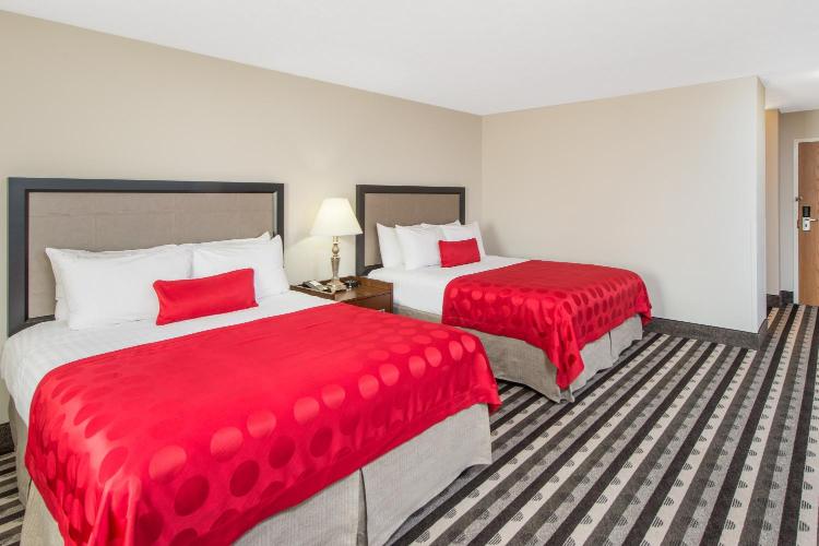 Ramada by Wyndham Springfield North photo 1