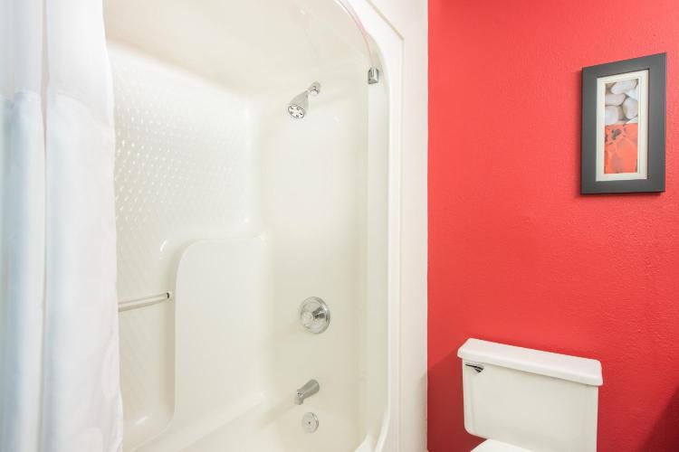 Ramada by Wyndham Springfield North photo 2