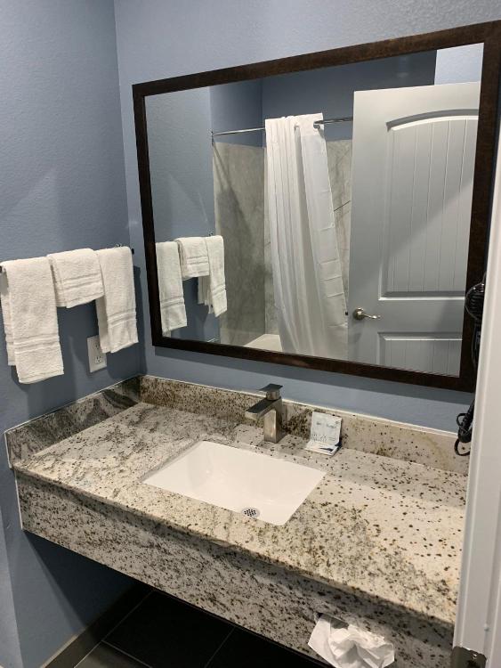 Scottish Inns and Suites Scarsdale photo 3