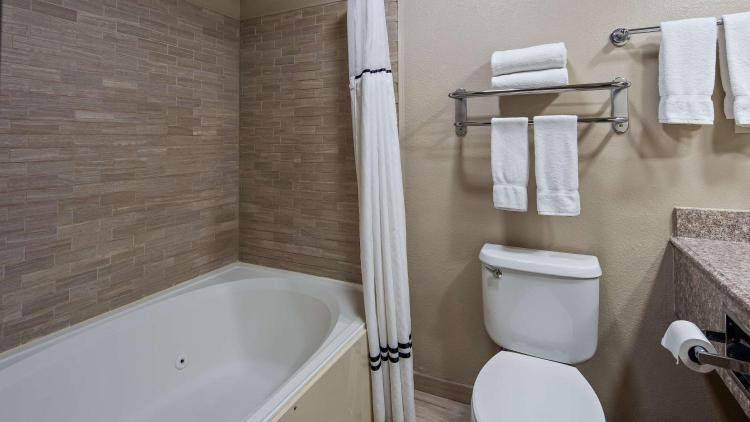 Best Windsor Inn photo 2