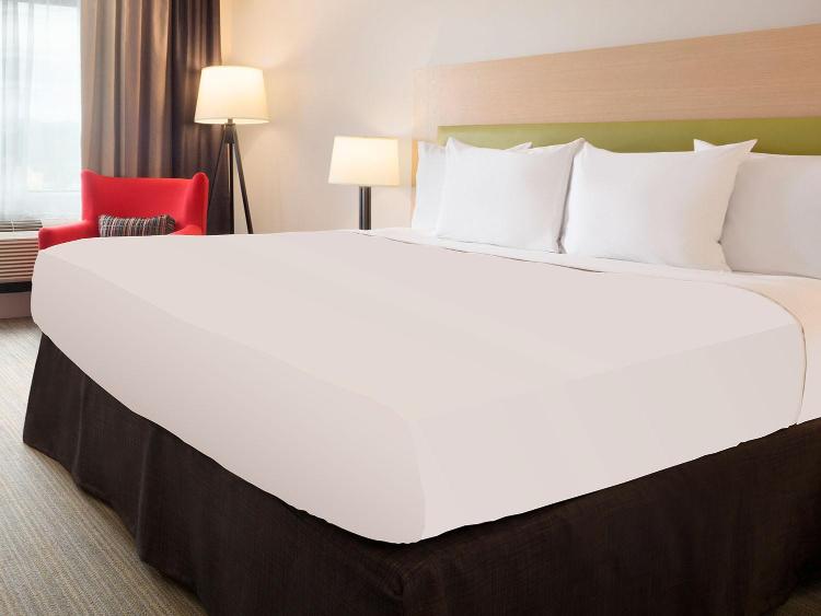 Country Inn & Suites by Radisson, Wilmington, NC photo 2