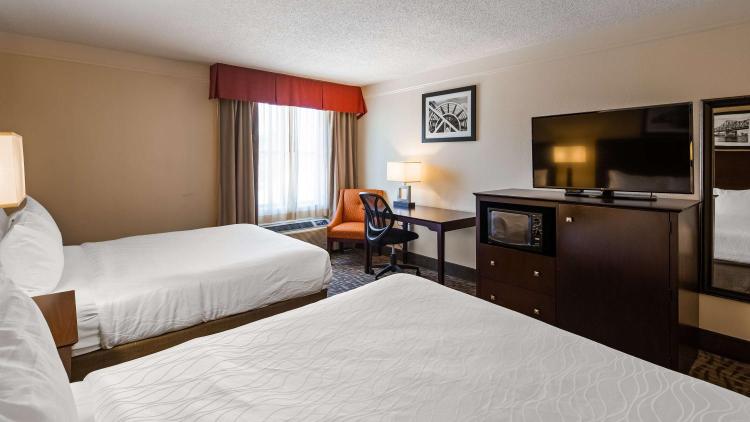 Best Western Plus Peoria photo 1