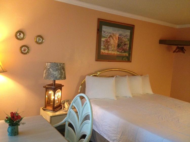 Victorian Inn photo 3