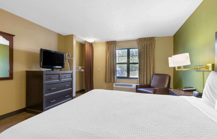 Extended Stay America Select Suites - Chesapeake - Churchland Blvd photo 3