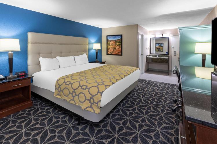 Baymont by Wyndham McAllen Pharr photo 3