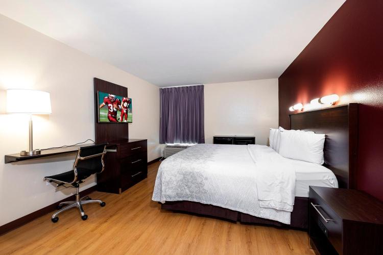 Red Roof Inn PLUS+ Tuscaloosa - University photo 3