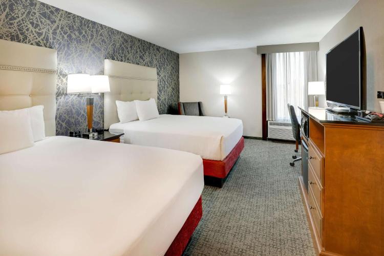 Drury Inn & Suites Springfield photo 3