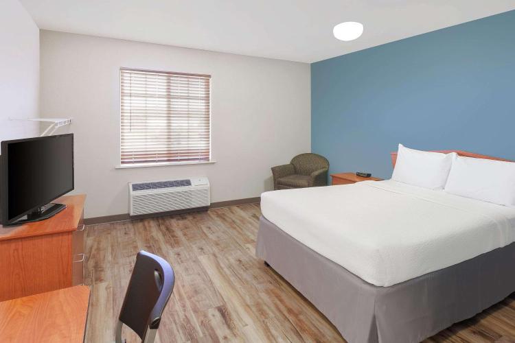 WoodSpring Suites Council Bluffs photo 2
