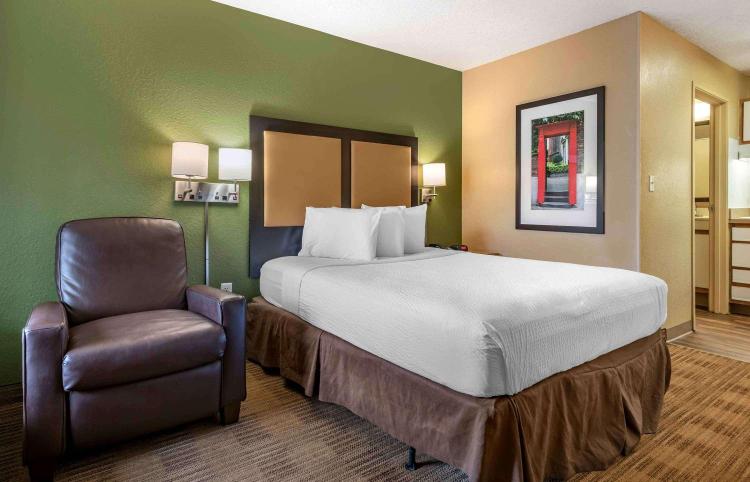 Extended Stay America Select Suites - Jacksonville - Southside - St Johns Towne Ctr photo 1