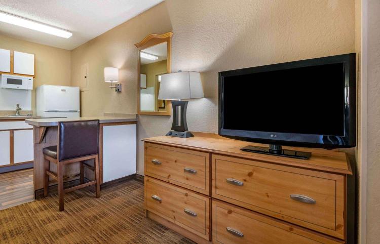 Extended Stay America Select Suites - Jacksonville - Southside - St Johns Towne Ctr photo 2