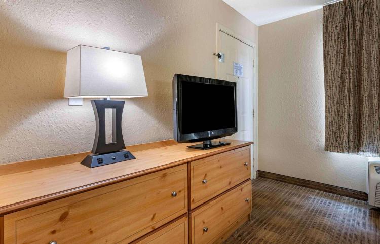 Extended Stay America Select Suites - Jacksonville - Southside - St Johns Towne Ctr photo 3
