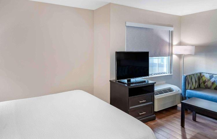 Extended Stay America Premier Suites - San Jose - Airport photo 2