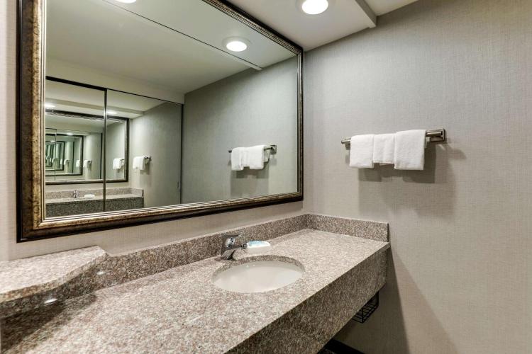 Drury Inn & Suites Columbus Dublin photo 3