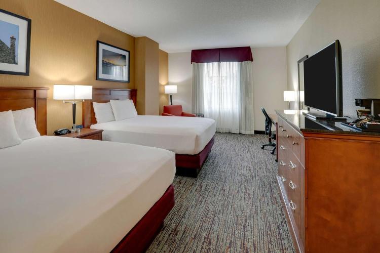 Drury Inn & Suites Charlotte Northlake photo 1