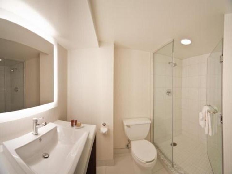 Bally's Evansville Casino & Hotel photo 2