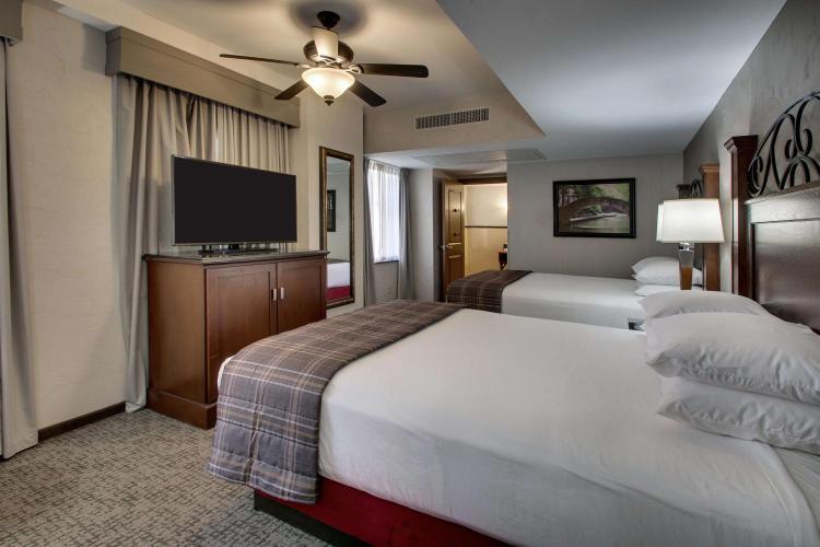 Drury Plaza Hotel San Antonio Riverwalk photo 2