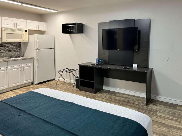 Motel 6 Las Vegas NV Downtown Fremont St photo 1