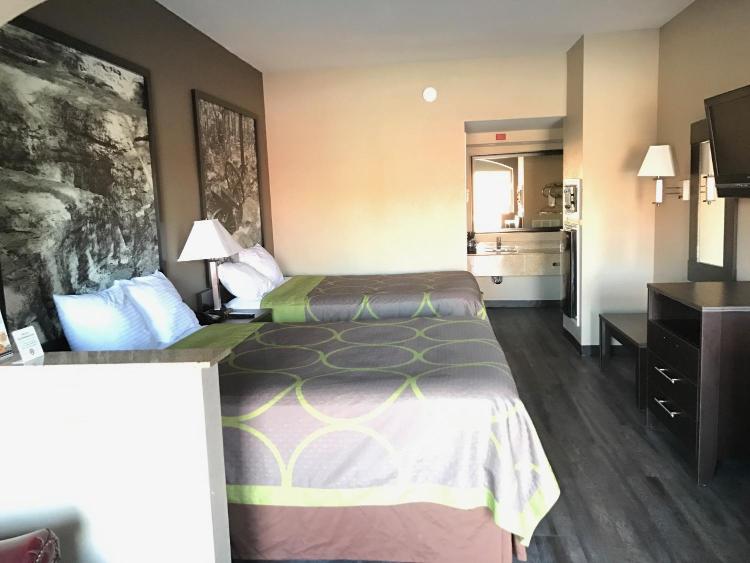 Super 8 by Wyndham Murfreesboro photo 1