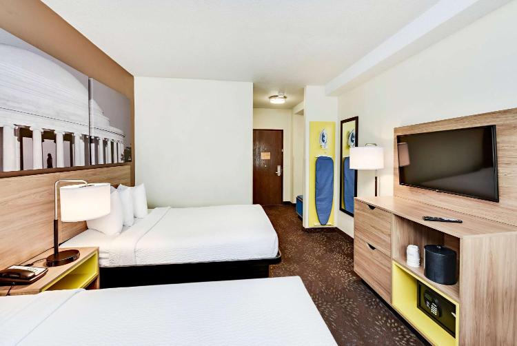 Days Inn by Wyndham Washington DC/Connecticut Avenue photo 2