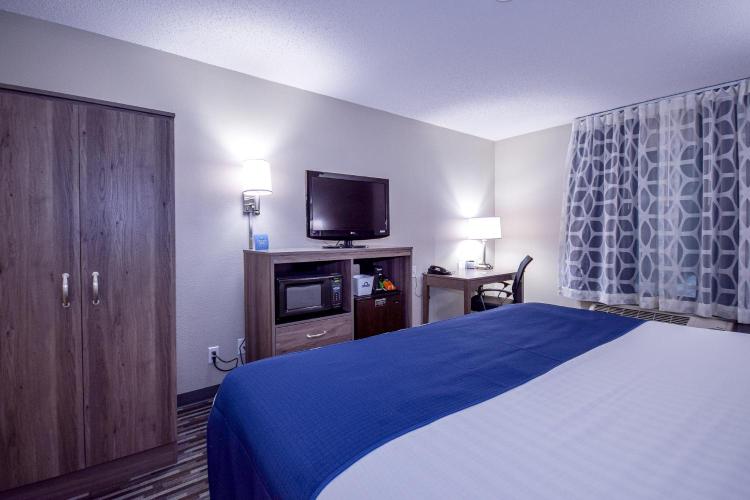 Days Inn & Suites by Wyndham Wisconsin Dells photo 3