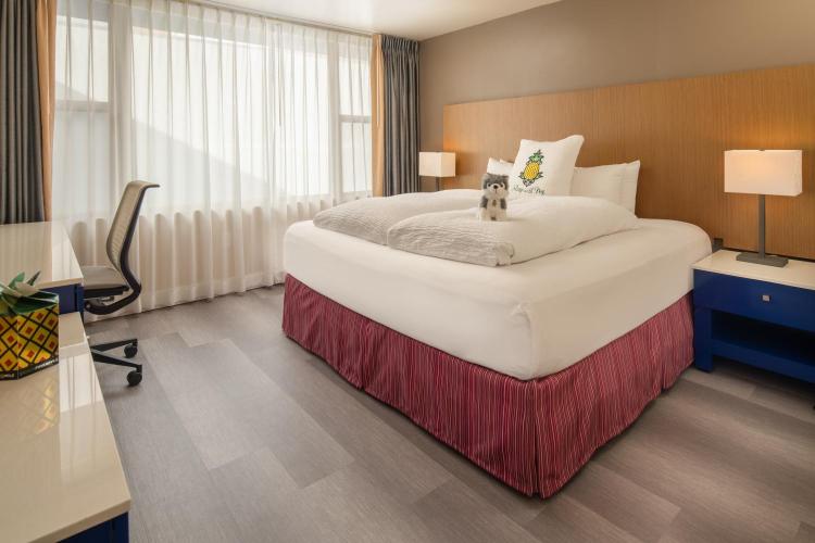 Staypineapple, Hotel Rose, Downtown Portland photo 1