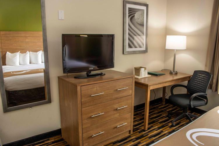 Quality Suites Lake Wright - Norfolk Airport photo 3
