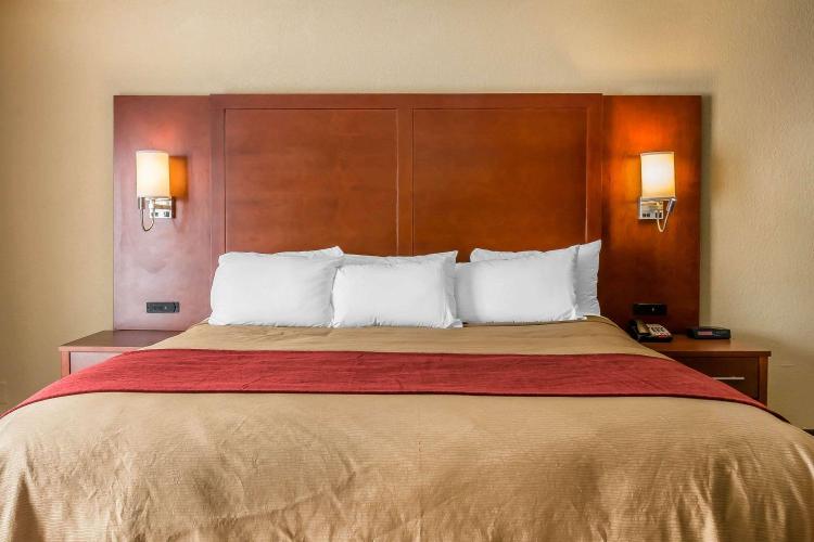 Comfort Inn photo 2