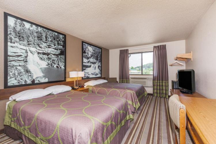 Super 8 by Wyndham Dunbar/Charleston Area photo 1
