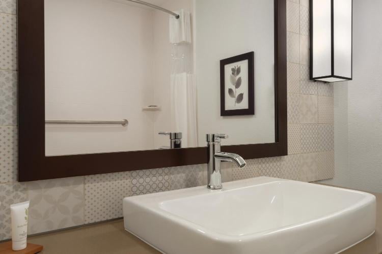 Country Inn & Suites by Radisson, Oklahoma City - Bricktown, OK photo 2