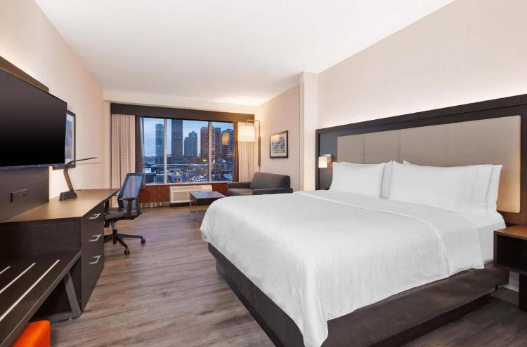 Holiday Inn Express & Suites Jersey City - Holland Tunnel by IHG photo 1