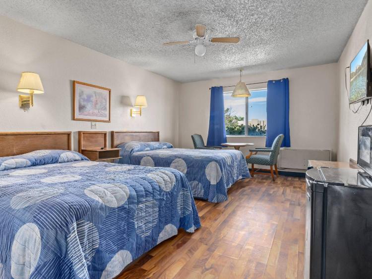 Luxury Inn photo 1