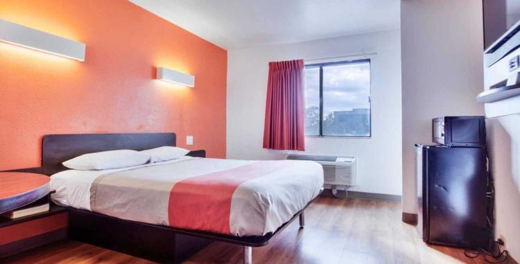 Motel 6 Fort Worth, Tx - Stockyards photo 2