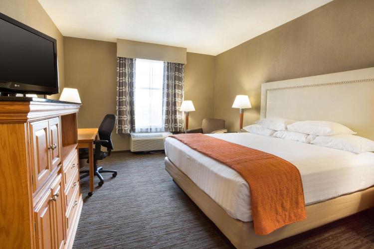 Drury Inn & Suites San Antonio North Stone Oak photo 1