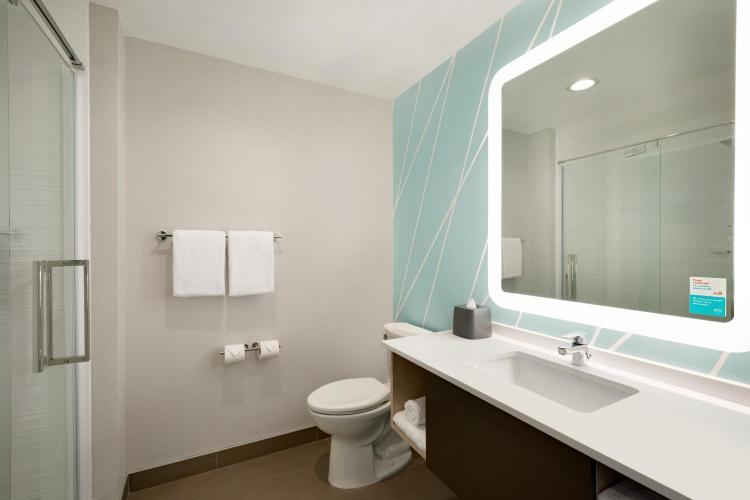 avid hotel Lexington - Hamburg Area by IHG photo 1