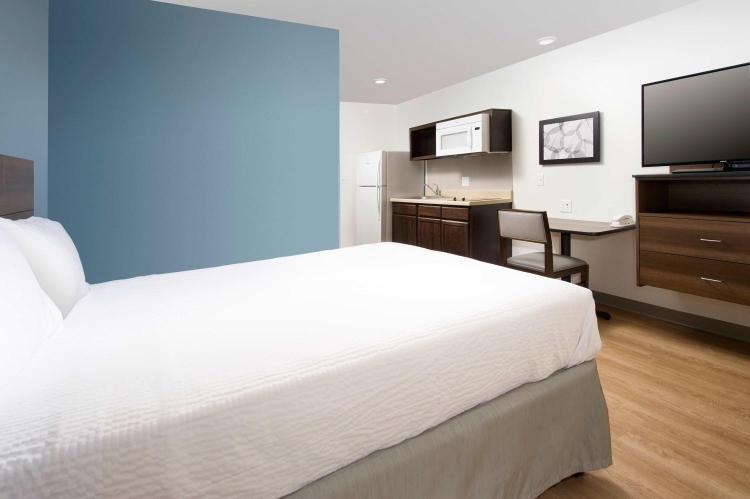 WoodSpring Suites Portland Vancouver photo 1