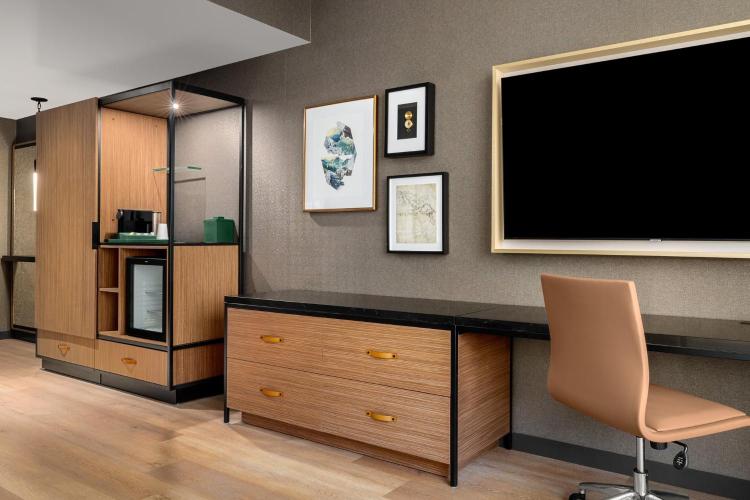 Hotel Indigo Vancouver Dwtn - Portland Area by IHG photo 1