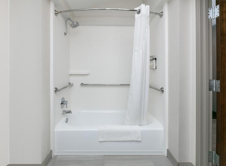 Holiday Inn Express & Suites DALLAS PARK CENTRAL NORTHEAST by IHG photo 1