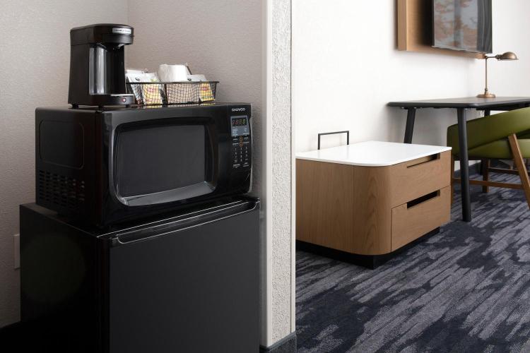 Fairfield Inn & Suites by Marriott Alexandria West/Mark Center photo 2