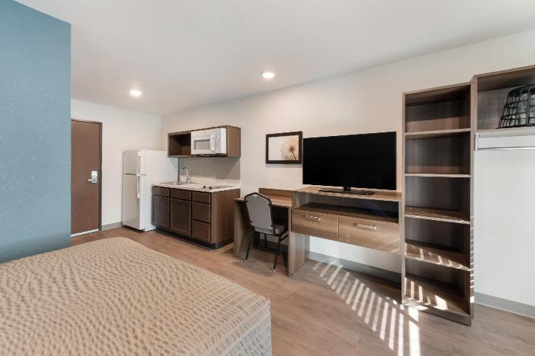 WoodSpring Suites Dayton North photo 3