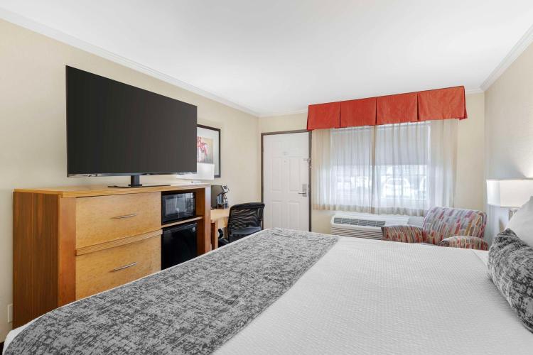 Best Western Plus Ontario Airport & Convention Center photo 2