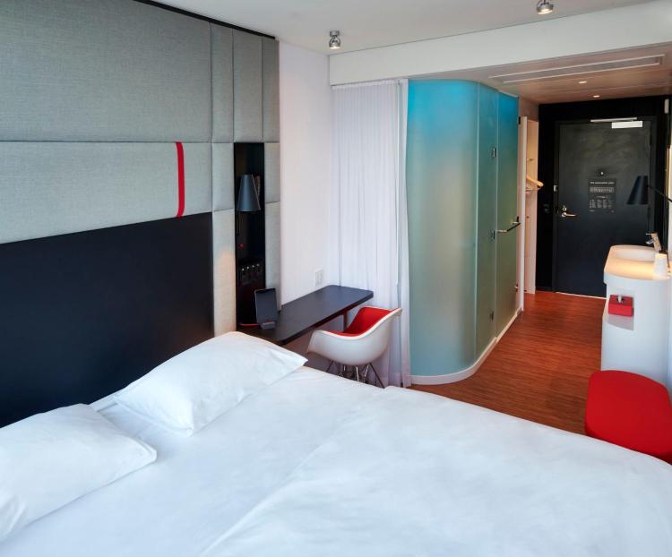 citizenM Miami Worldcenter photo 1