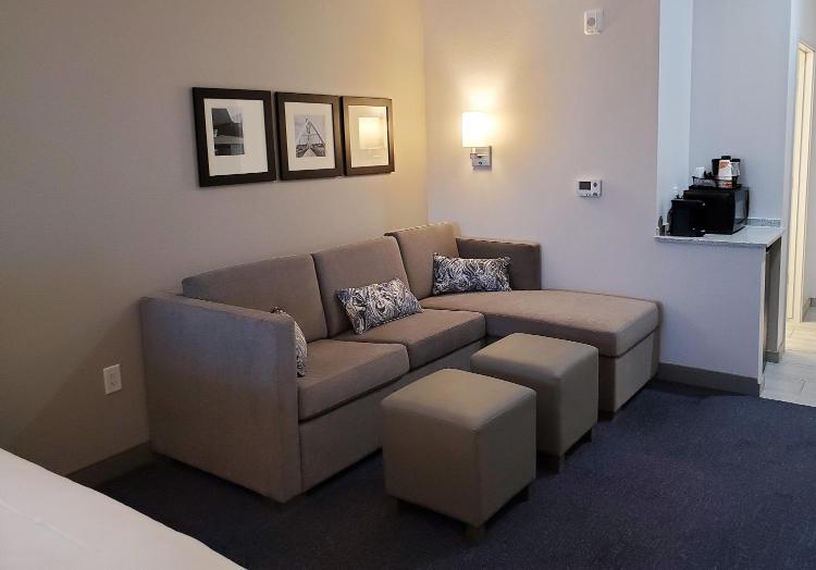 Comfort Suites Scottsdale Talking Stick Entertainment District photo 2