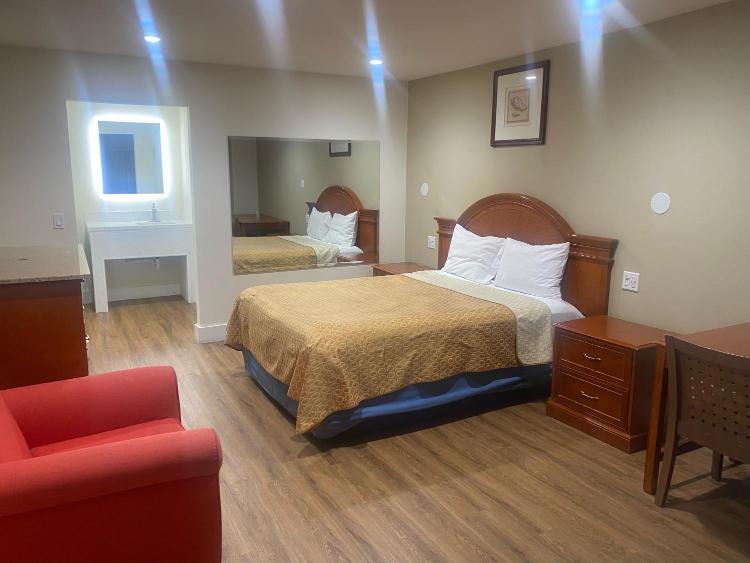 Royale Inn Motel photo 1
