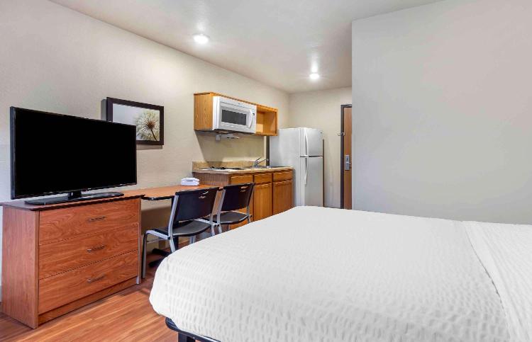 Extended Stay America Select Suites - Shreveport - Airport photo 2