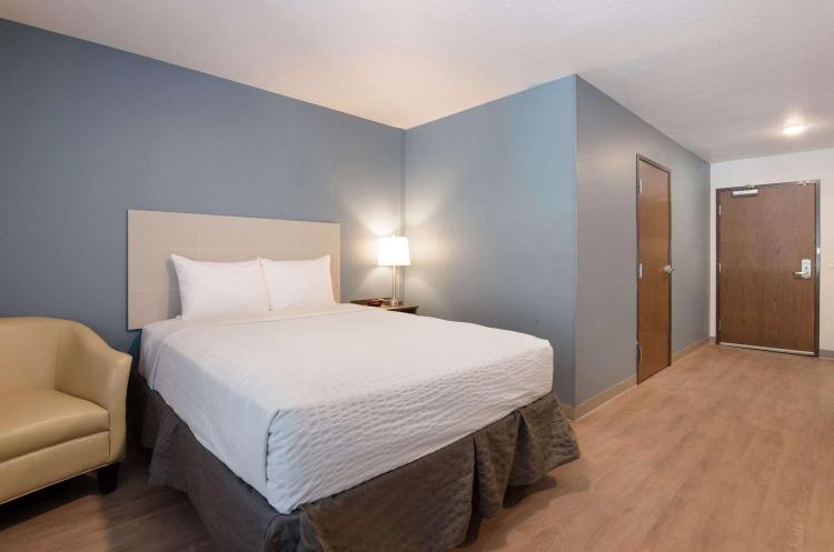 WoodSpring Suites Lynchburg VA photo 3