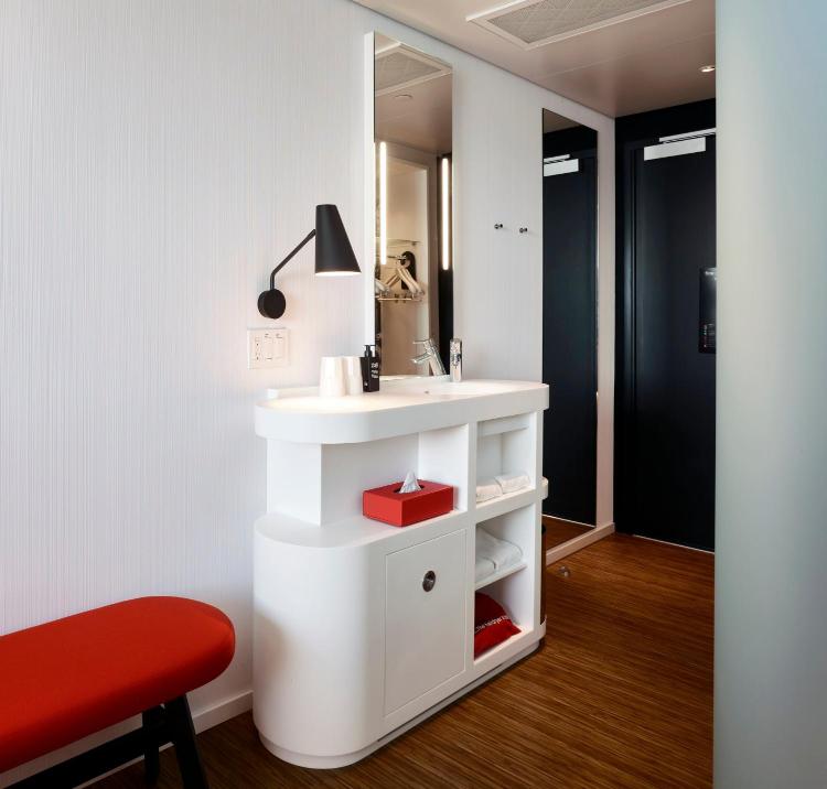citizenM Seattle Pioneer Square photo 3