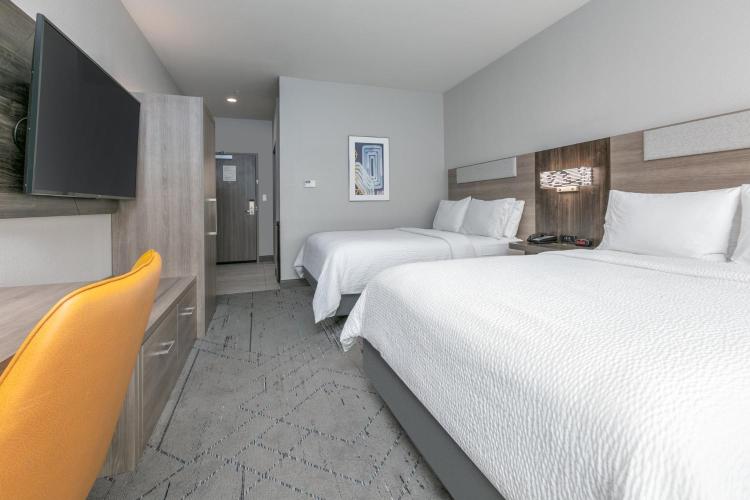 HOLIDAY INN EXPRESS & SUITES DALLAS PLANO NORTH by IHG photo 3