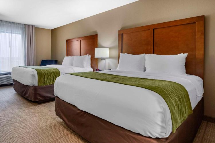 Comfort Inn & Suites Avera Southwest photo 1
